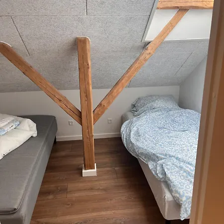 8 Vaerelses - 3 Appartement Kolding